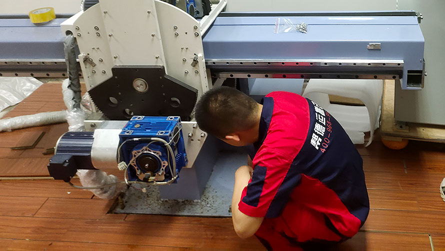 深圳搬設(shè)備公司